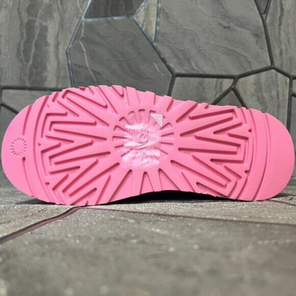 New in Box Women's UGG Tazz Love '25 Valentine's Day Slides - Picture 9 of 9